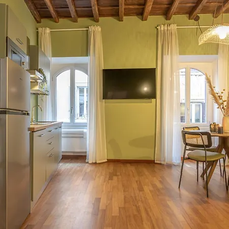 Giada - Charming At The Imperial Forums روما