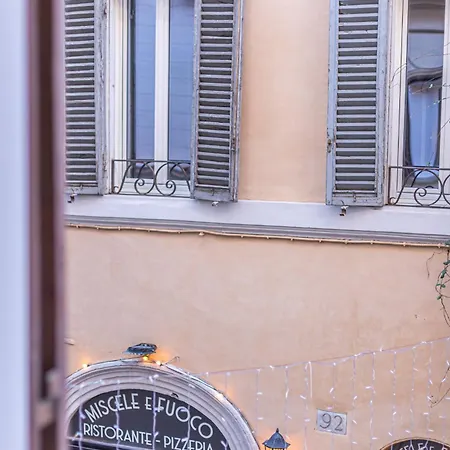 Giada - Charming At The Imperial Forums *