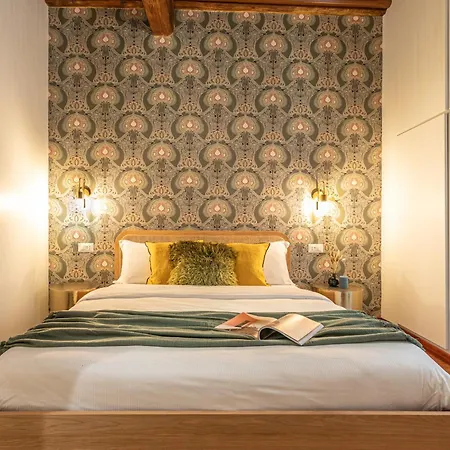 Giada - Charming At The Imperial Forums * Róma