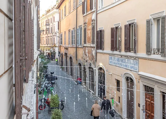 Giada - Charming At The Imperial Forums Róma